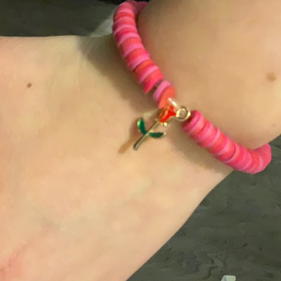 Red rose - Picture 3 of 4